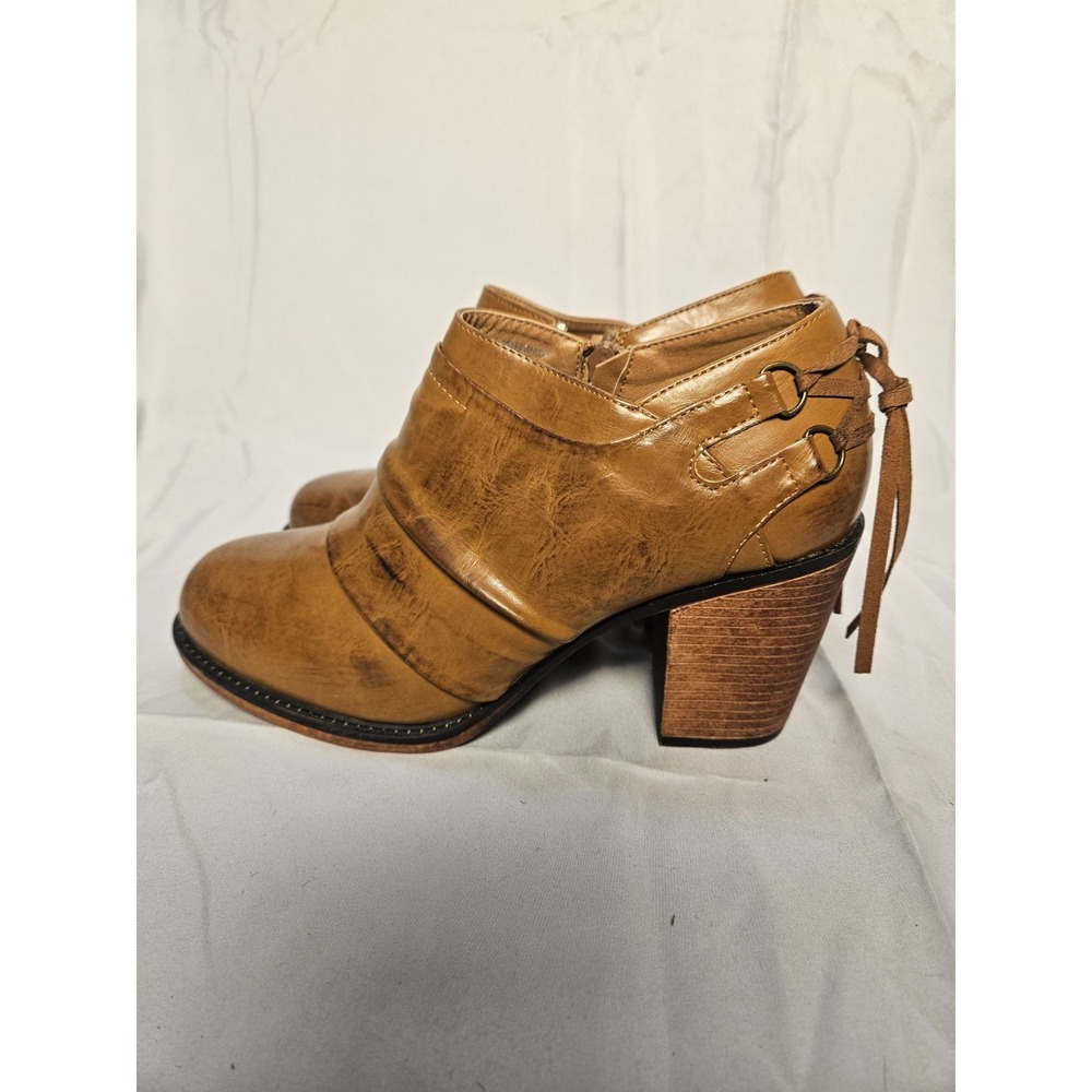 93 Vintage Tan Distressed Ankle Boots Block Heel Western Boho Rustic Chic Size 9